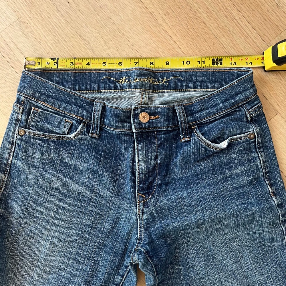 Old Navy The Sweetheart Classic Rise Bootcut Jeans Medium Wash Size 4 Regular - Picture 5 of 7